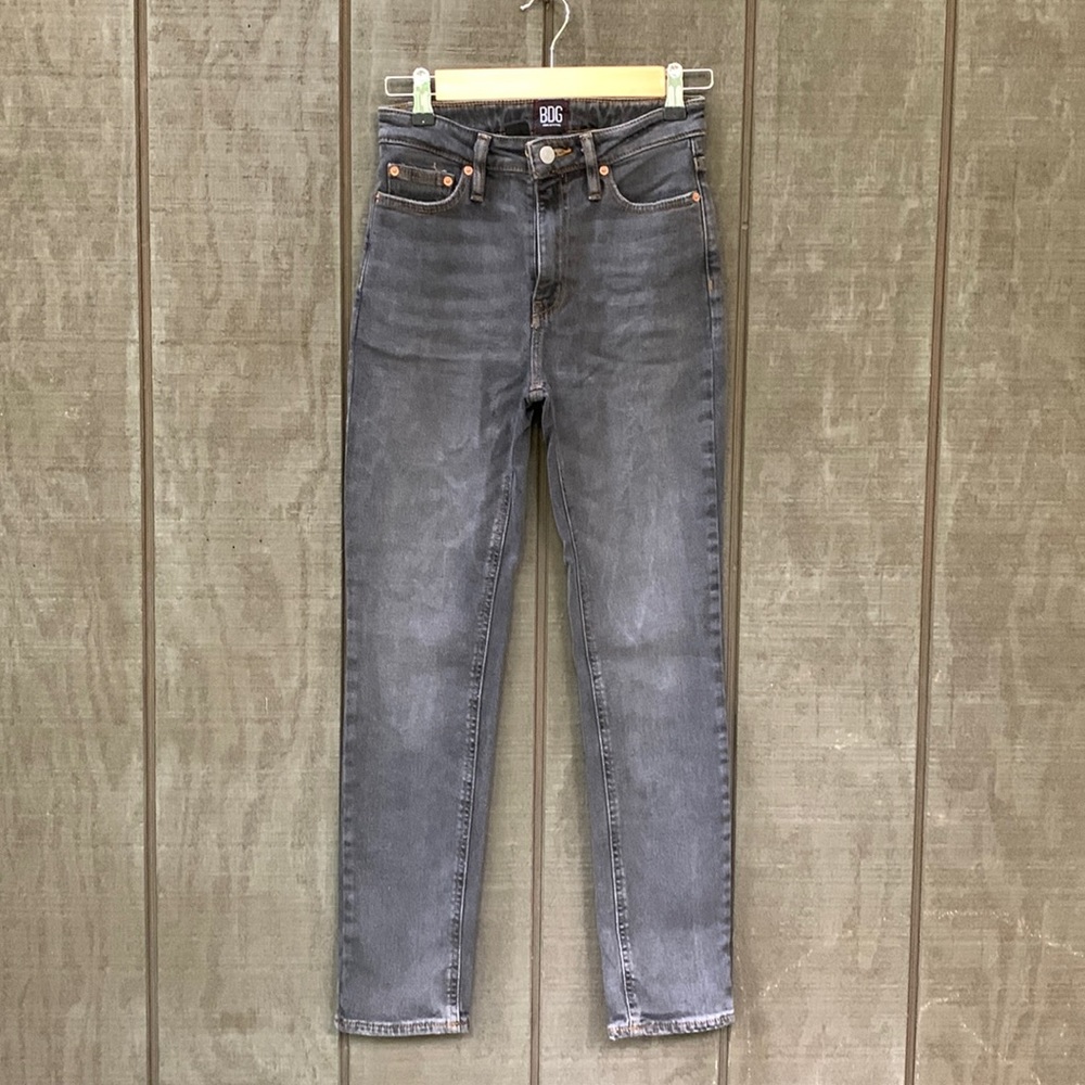 BDG Girlfriend High Rise 25 short
